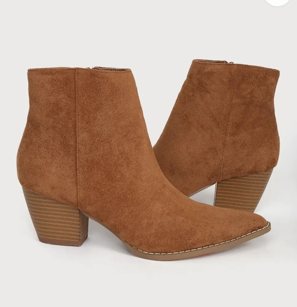 Lulus Shoes - Lulu's x Matisse spirit Fawn Suede Pointed Toe Ankle Booties Women's 8M.